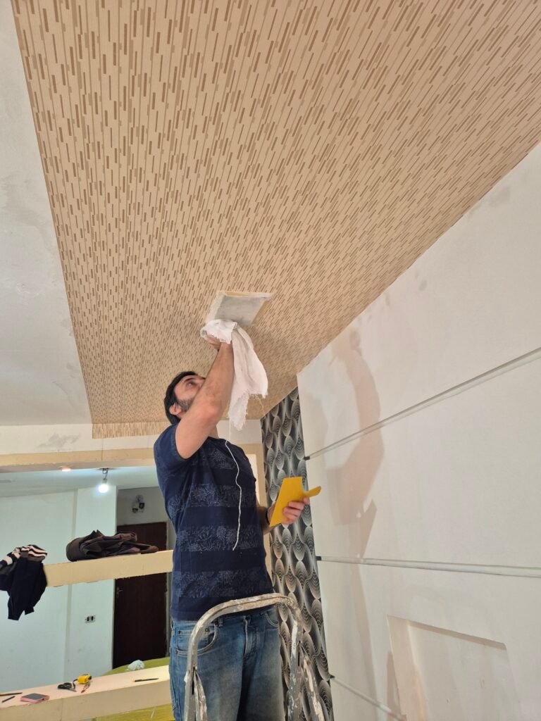 Top 5 Benefits of Becoming a Certified Wallpaper Installer, Curso de Instalação de Papel de Parede – Presencial e Online, Curso de Instalação de Papel de Parede: Presencial e Online – O Melhor Centro de Treinamento do Mercado!