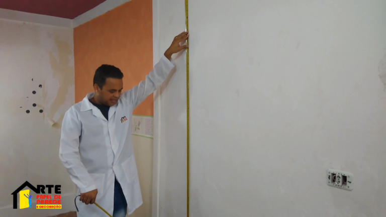 Learn from Freitas – 23+ Years Teaching Wallpaper Installation, Instalação de Papel de Parede