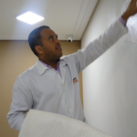 Top 5 Benefits of Becoming a Certified Wallpaper Installer, Entendendo a Profissão de Aplicador de Papel de Parede, O que compensa mais: pintar ou colocar papel de parede?